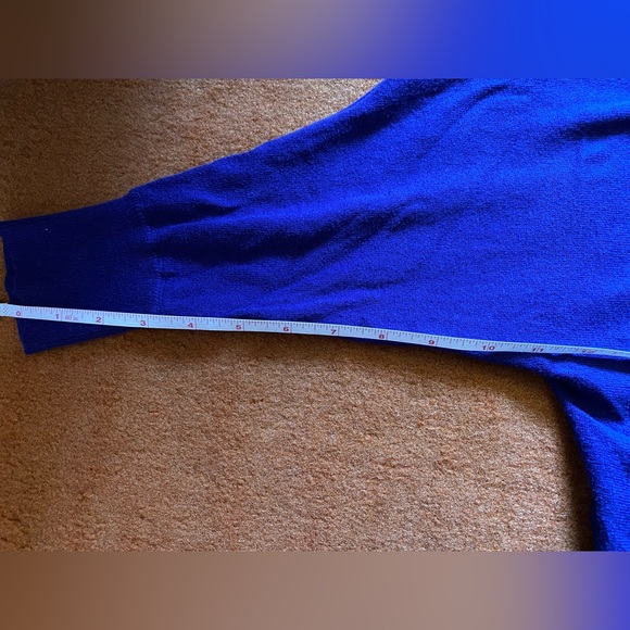 American Eagle Lace Top - Picture 9 of 9